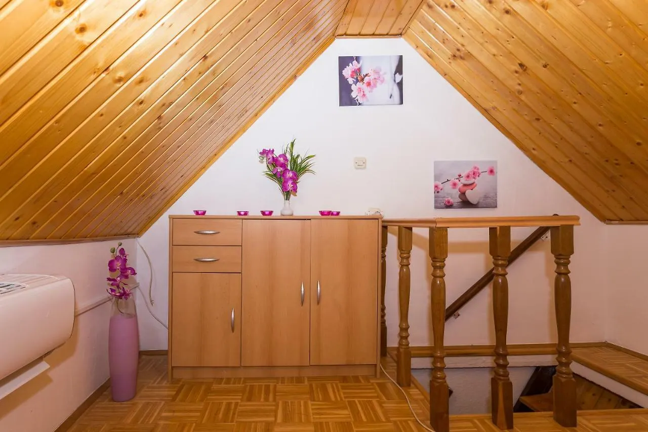 Apartment Priska1700 Split