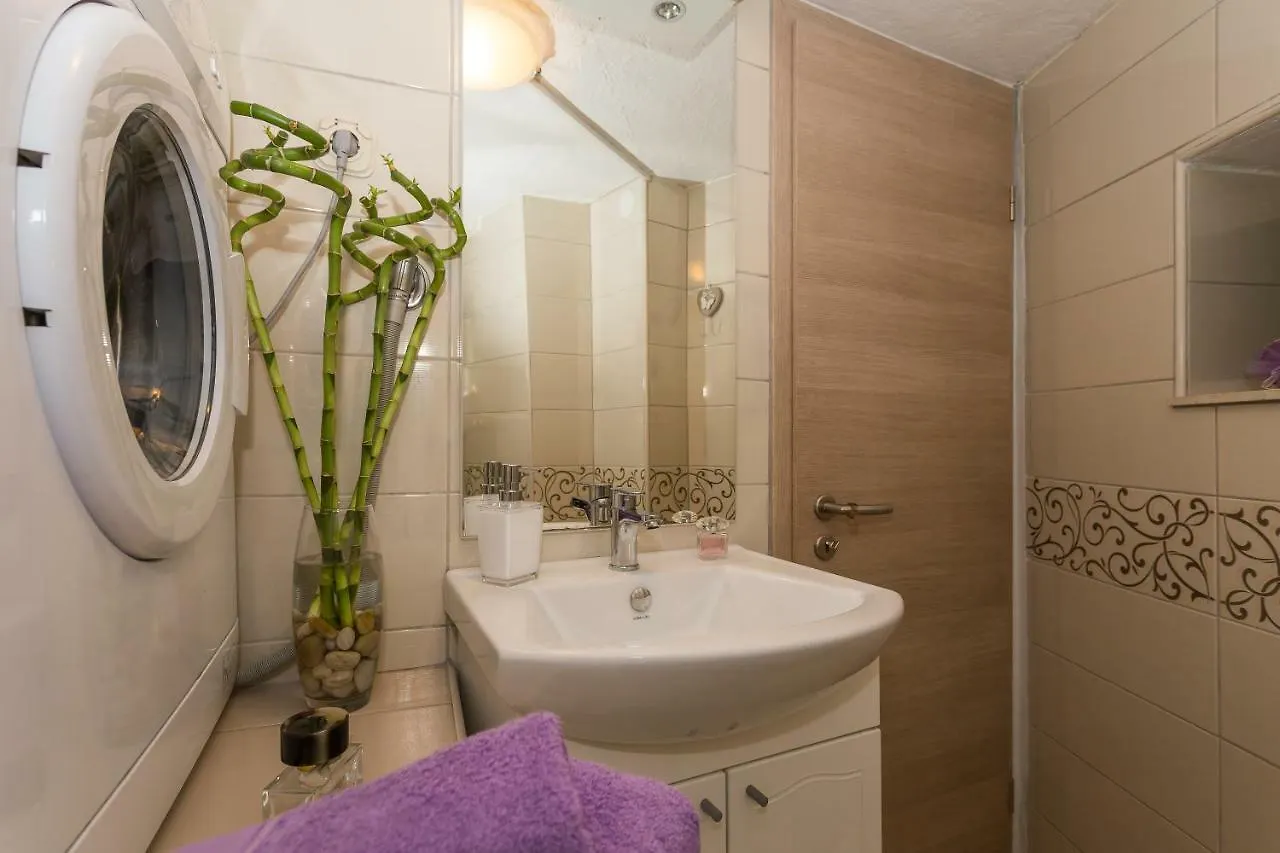 Apartment Priska1700 Split